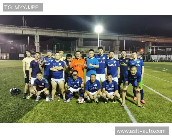 赛后分析重庆足球队与杭州足球队球员个人能力对比与表现评估 赛后分析重庆足球队与杭州足球队球员个人能力对比与表现评估